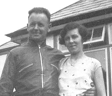 Image Charles George Hibbitt & Ivy Alice Hibbitt (nee Dando)