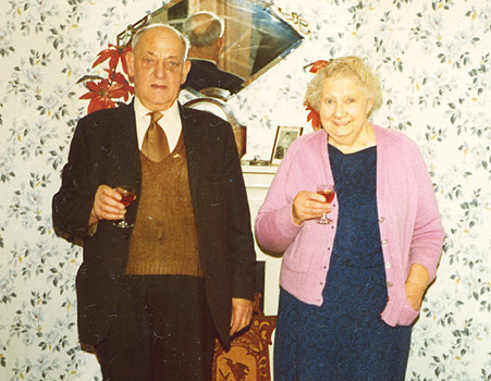 Image Tom Smale & Nellie (nee Ball) celebrating their<br>Golden Wedding Anniversary.
